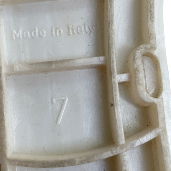 KATE SPADE BELLA JELLY FLIP FLOPS LIME GREEN W/BLUE FLOWERS - Picture 7 of 7